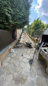 Rekonstrukce zahrady včetně pokládky travního koberce Praha